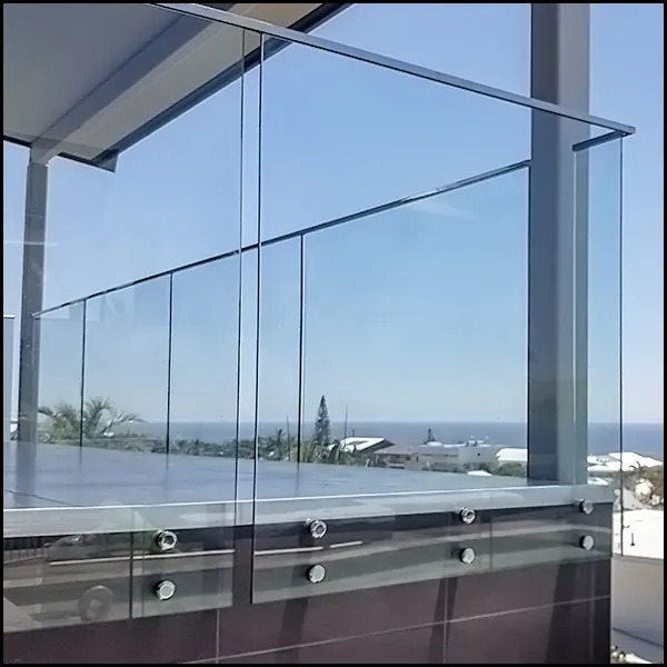 glass-balustrade-sunshine-coast